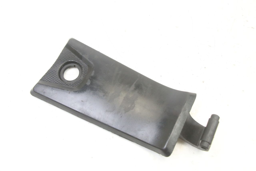 photo de TRAPPE ESSENCE YAMAHA YP X-MAX XMAX 400 (2014 - 2017) - Vue principale