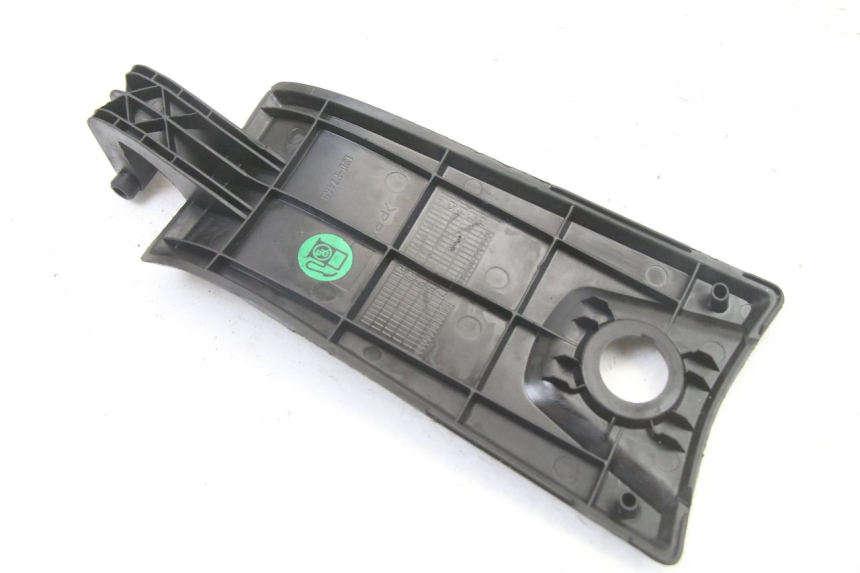 photo de TRAPPE ESSENCE YAMAHA YP X-MAX XMAX 400 (2014 - 2017) - Gros plan technique