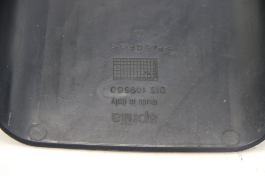 photo de TRAPPE DE VISITE APRILIA ATLANTIC 500 (2002 - 2003) - Points de fixation