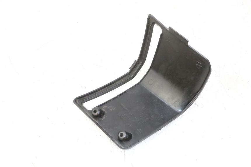 photo de TRAPPE DE VISITE AVANT QUADRO 4 4D 350 (2015 - 2018) - Détail de la pièce