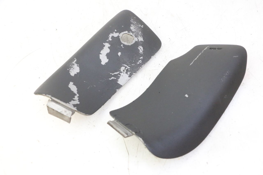 photo de TRAPPE DE VISITE AVANT PEUGEOT ELYSTAR 50 (2002 - 2014) - Gros plan technique