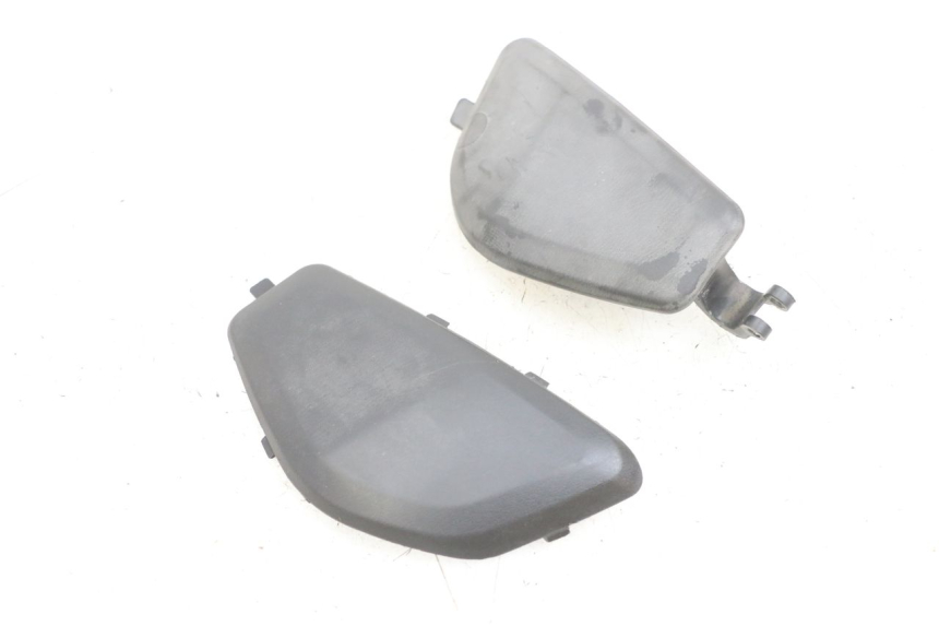 photo de TRAPPE DE VISITE AVANT SYM GTS EVO 125 (2009 - 2013) - Vue principale