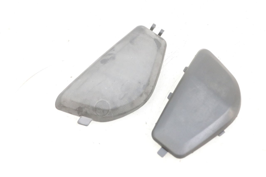 photo de TRAPPE DE VISITE AVANT SYM GTS EVO 125 (2009 - 2013) - Autre angle de vue