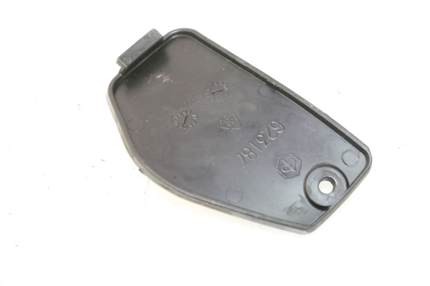 photo de TRAPPE DE VISITE AVANT PIAGGIO MP3 LT 400 (2007 - 2012) - Détail de la pièce