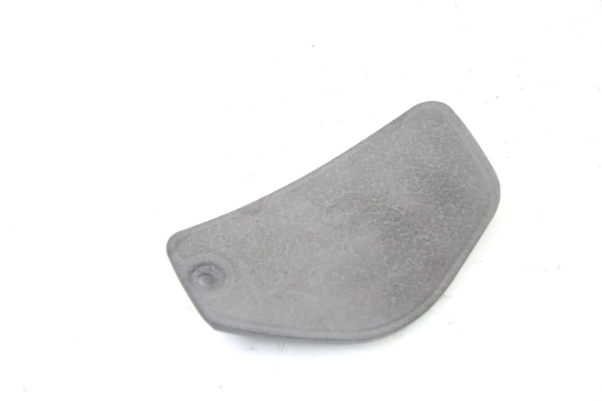 photo de TRAPPE DE VISITE AVANT PIAGGIO MP3 500 (2011 - 2015) - Détail de la pièce