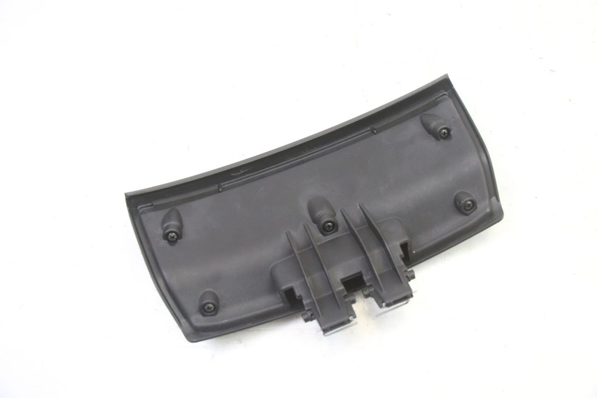 photo de TRAPPE DE VISITE AVANT PIAGGIO MP3 500 (2014 - 2017) - Zoom état d’usage