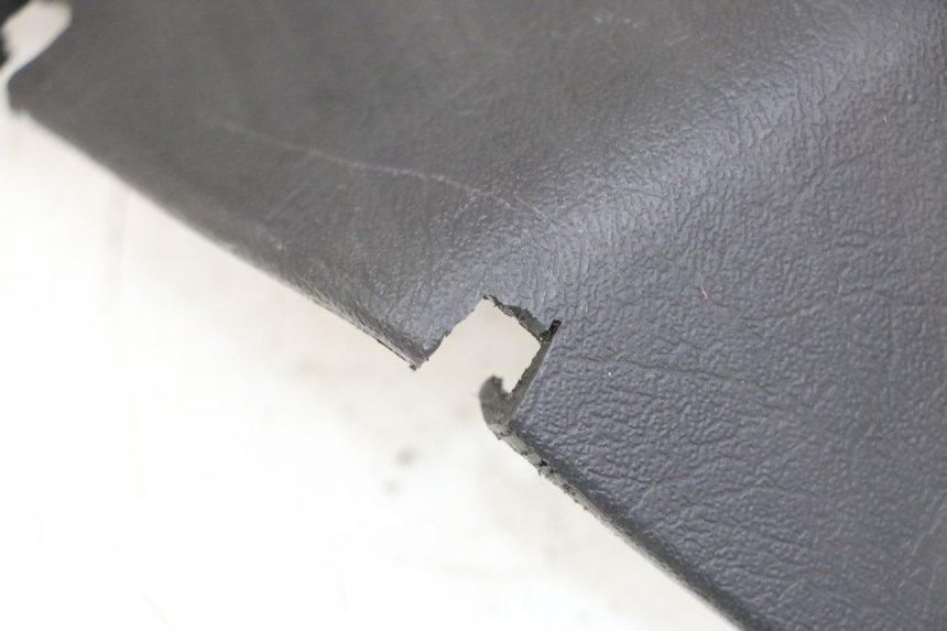 photo de TRAPPE DE VISITE AVANT PIAGGIO VESPA GRANTURISMO 200 (2004 - 2005) - Vue d’ensemble