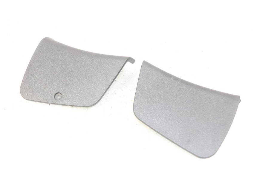 photo de TRAPPE DE VISITE AVANT PIAGGIO X8 125 (2004 - 2007) - Vue principale