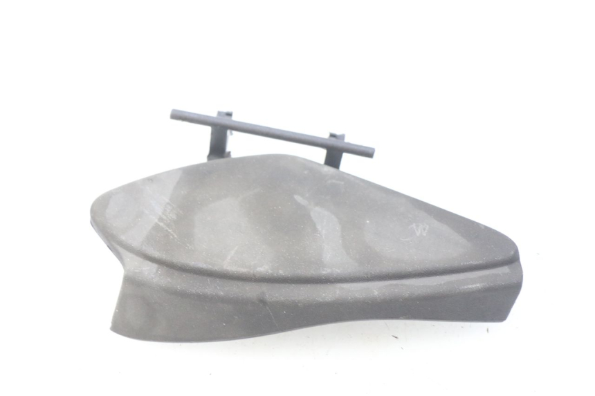 photo de TRAPPE DE VISITE AVANT PIAGGIO X9 EVOLUTION 500 (2003 - 2005) - Autre angle de vue