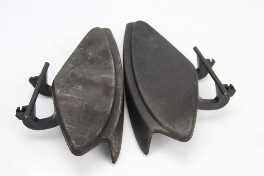 photo de TRAPPE DE VISITE AVANT PIAGGIO X9 125 (2000 - 2003) - Zoom état d’usage