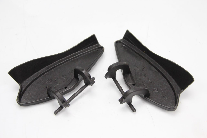 photo de TRAPPE DE VISITE AVANT PIAGGIO X9 125 (2000 - 2003) - Autre angle de vue