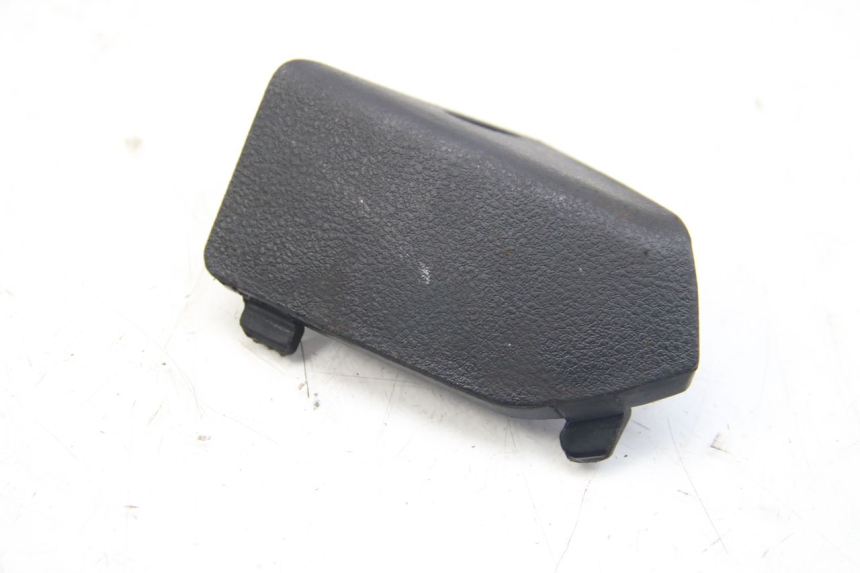 photo de TRAPPE DE VISITE PIAGGIO BEVERLY 125 (2010 - 2015) - Vue principale