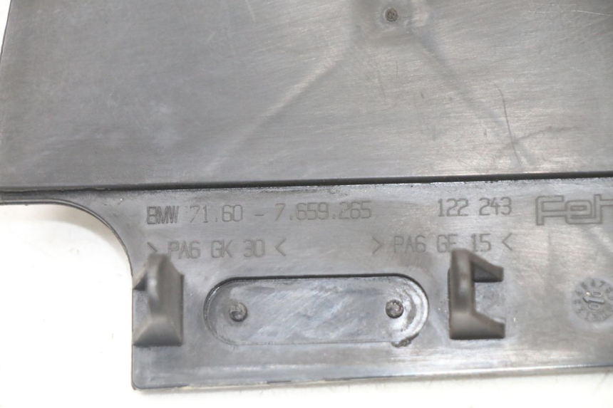 photo de TRAPPE DE VISITE BMW C1 125 (2000 - 2003) - Détail de la pièce