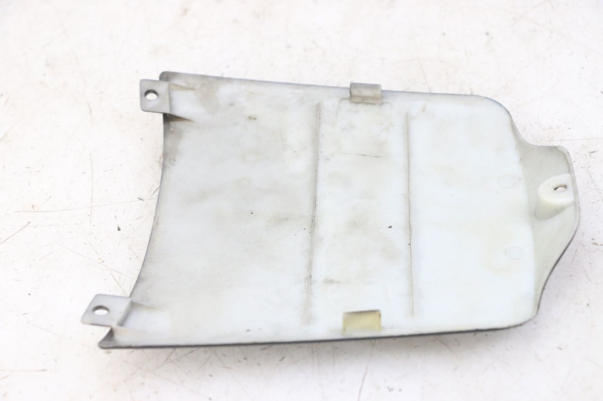 photo de TRAPPE DE VISITE MBK BOOSTER SPIRIT NAKED 50 (2004 - 2017) - Détail de la pièce