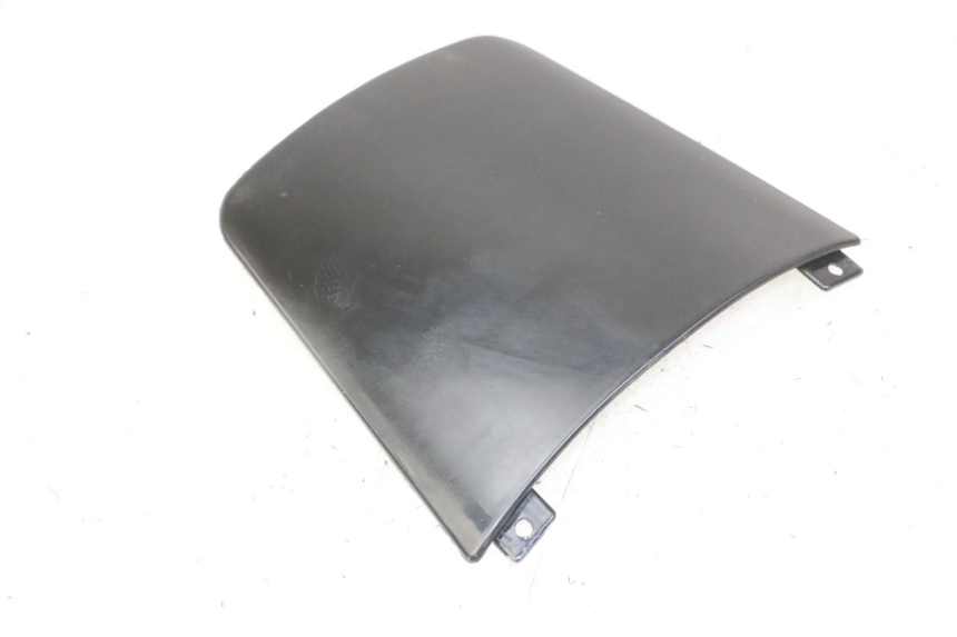 photo de TRAPPE DE VISITE MBK BOOSTER SPIRIT NAKED 50 (2004 - 2017) - Zoom état d’usage