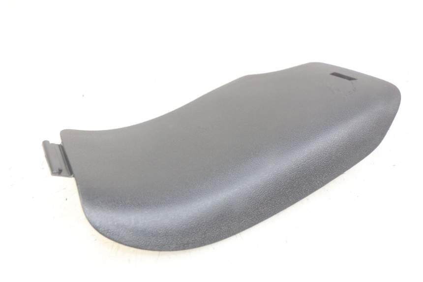 photo de TRAPPE DE VISITE DROITE PEUGEOT ELYSEO 125 (1999 - 2004) - Autre angle de vue