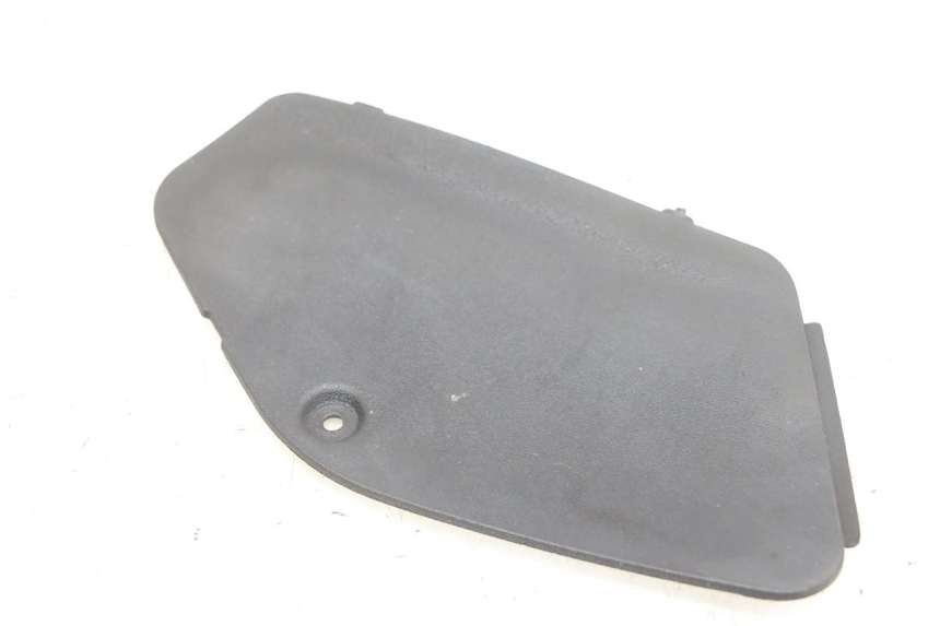 photo de TRAPPE DE VISITE DROITE PIAGGIO MP3 125 (2006 - 2014) - Vue principale