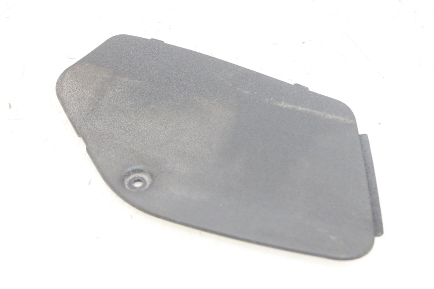 photo de TRAPPE DE VISITE DROITE PIAGGIO MP3 500 (2016 - 2018) - Vue principale