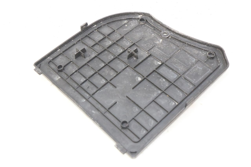 photo de TRAPPE DE VISITE EFUN E2GO 1 (2017 - 2021) - Détail de la pièce