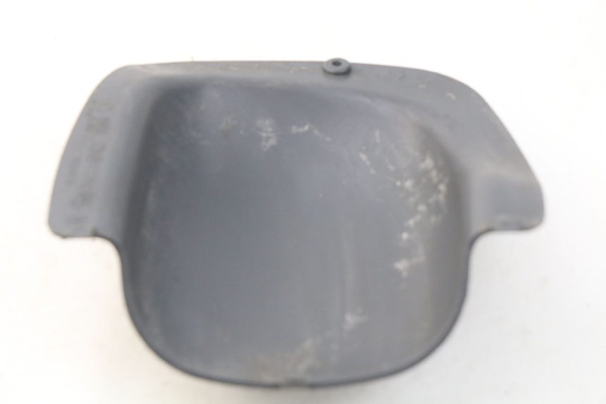 photo de TRAPPE DE VISITE PIAGGIO FLY 2T 50 (2004 - 2017) - Zoom état d’usage