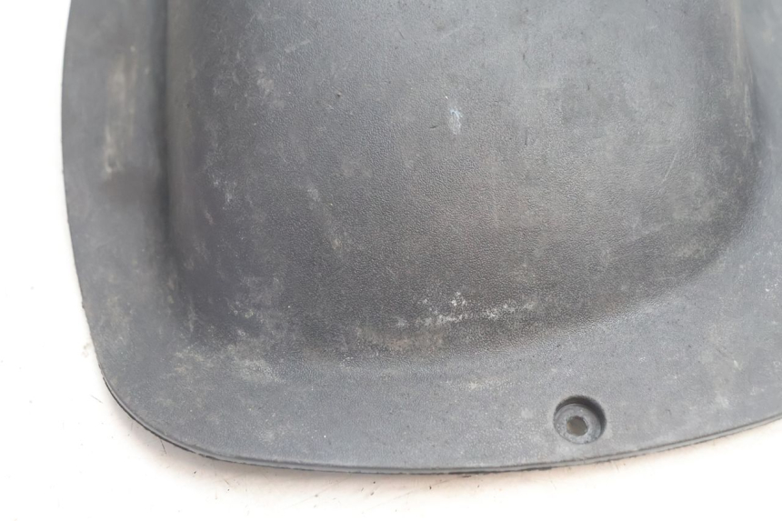 photo de TRAPPE DE VISITE PIAGGIO FLY 2T 50 (2004 - 2017) - Zoom état d’usage