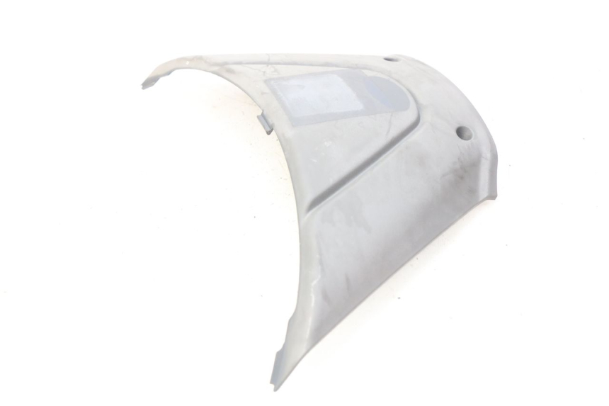 photo de TRAPPE DE VISITE PIAGGIO FLY 100 (2006 - 2010) - Zoom état d’usage