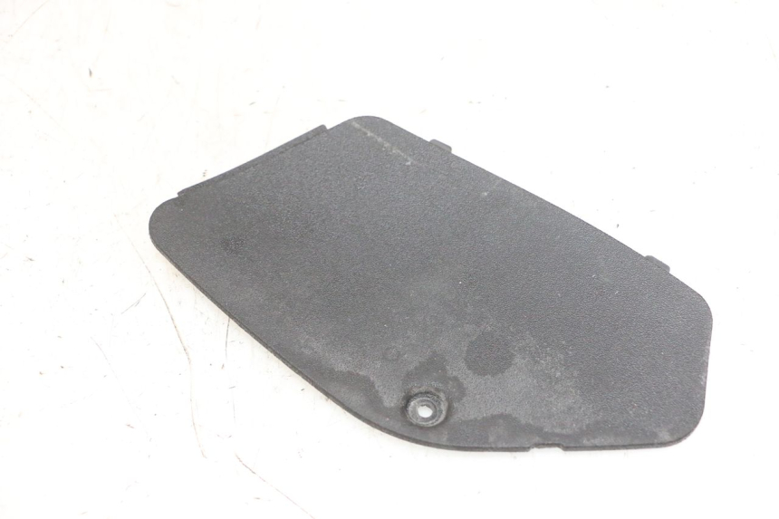 photo de  TRAPPE DE VISITE GAUCHE PIAGGIO MP3 500 (2016 - 2018) - Vue principale