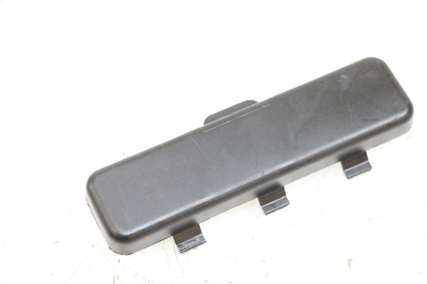 photo de TRAPPE DE VISITE PEUGEOT KISBEE 4T 50 (2018 - 2022) - Zoom état d’usage