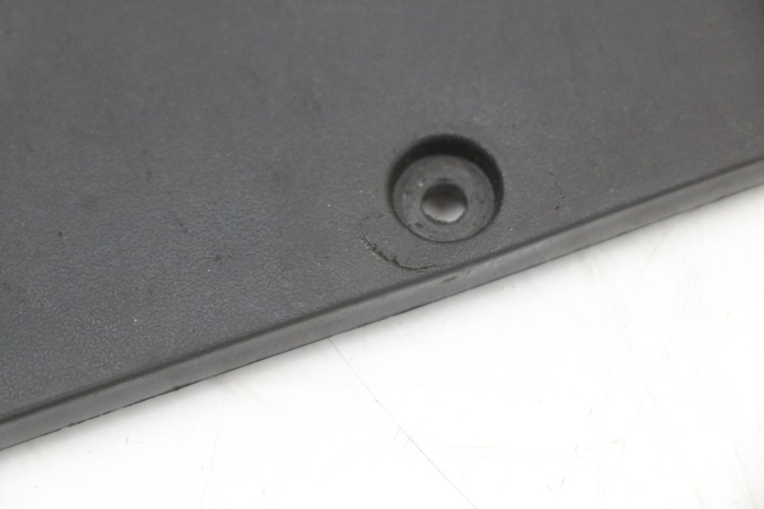 photo de TRAPPE DE VISITE PIAGGIO MP3 LT 400 (2007 - 2012) - Autre angle de vue