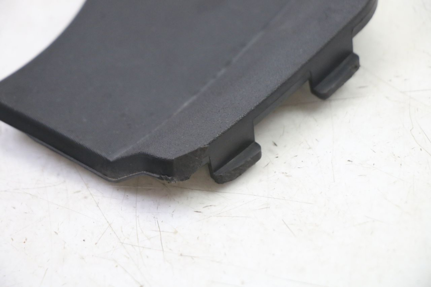 photo de TRAPPE DE VISITE PIAGGIO MP3 500 (2014 - 2017) - Zoom état d’usage