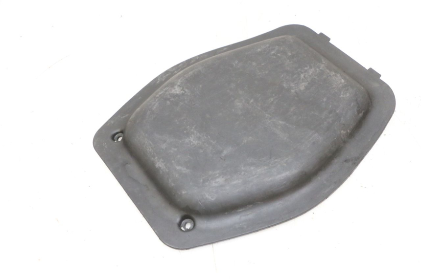 photo de TRAPPE DE VISITE PIAGGIO NEW TYPHOON 50 (2018 - 2021) - Autre angle de vue