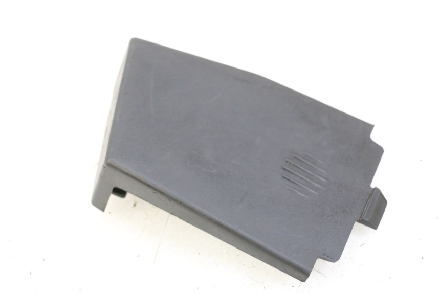 photo de TRAPPE DE VISITE PEUGEOT CITYSTAR 125 (2011 - 2017) - Autre angle de vue