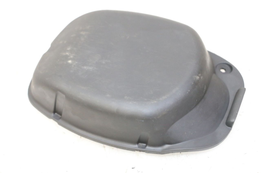 photo de TRAPPE DE VISITE PEUGEOT STREETZONE I NAKED 2T 50 (2018 - 2020) - Zoom état d’usage