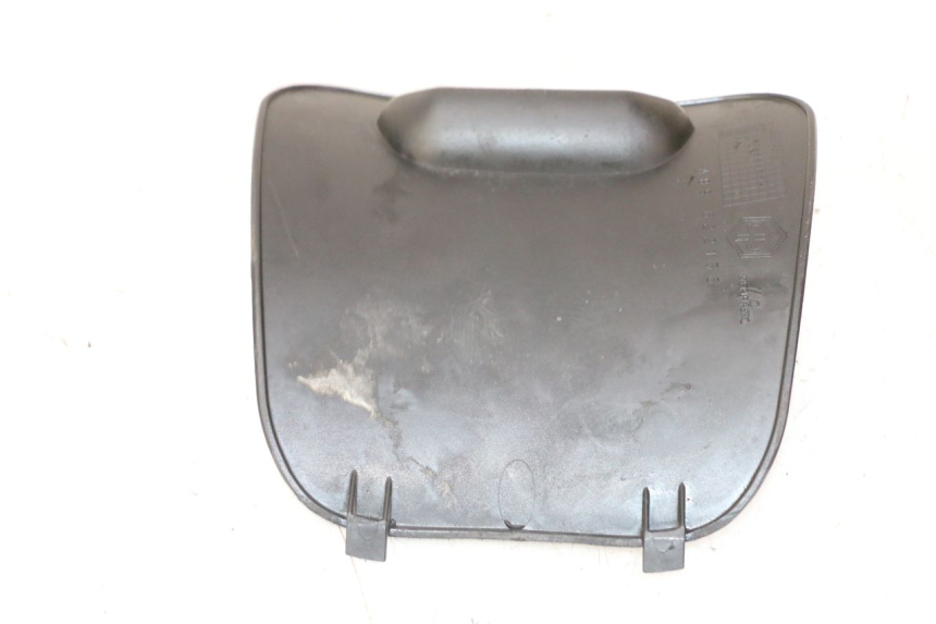 photo de TRAPPE DE VISITE PIAGGIO VESPA S 2T 50 (2007 - 2014) - Autre angle de vue