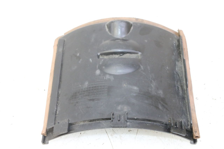 photo de TRAPPE DE VISITE PEUGEOT VIVACITY NEW 4T 50 (2008 - 2017) - Zoom état d’usage