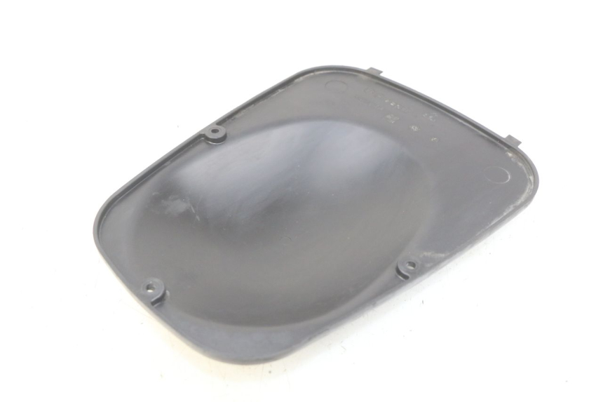 photo de TRAPPE DE VISITE PIAGGIO X8 125 (2004 - 2007) - Zoom état d’usage