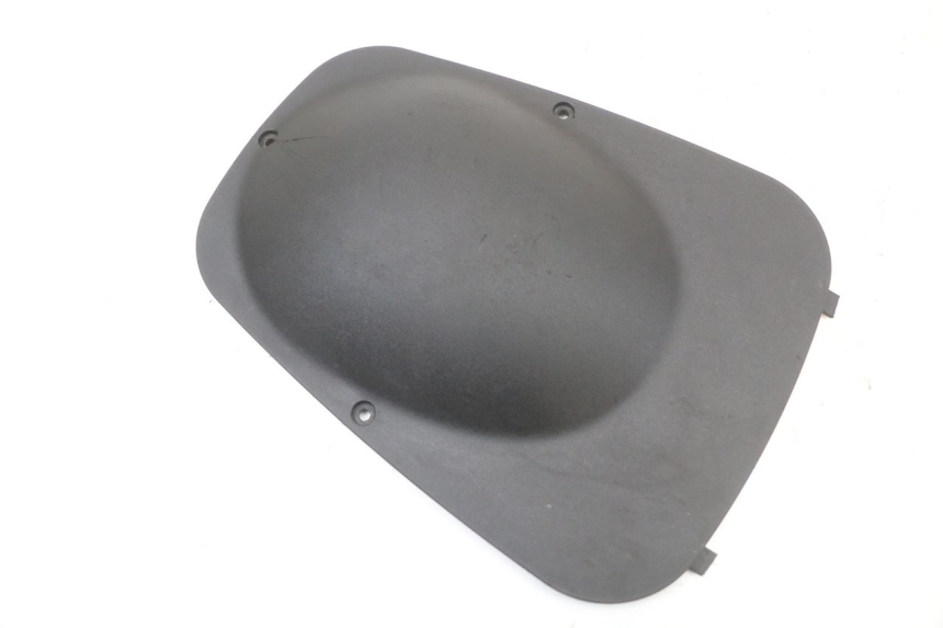 photo de TRAPPE DE VISITE PIAGGIO X8 125 (2004 - 2007) - Détail de la pièce