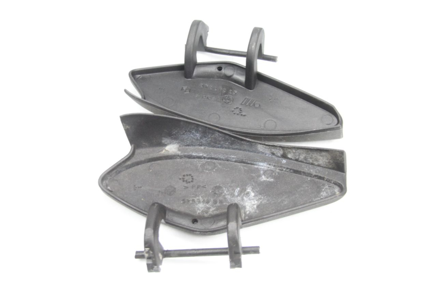 photo de TRAPPE DE VISITE PIAGGIO X9 EVOLUTION 125 (2003 - 2007) - Gros plan technique