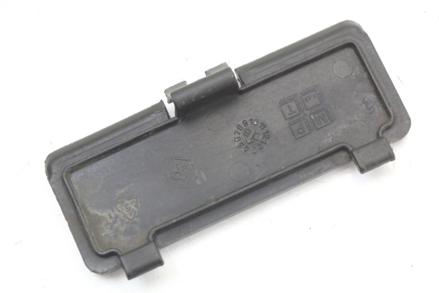 photo de TRAPPE DE VISITE PIAGGIO XEVO - X EVO 125 (2007 - 2017) - Détail de la pièce