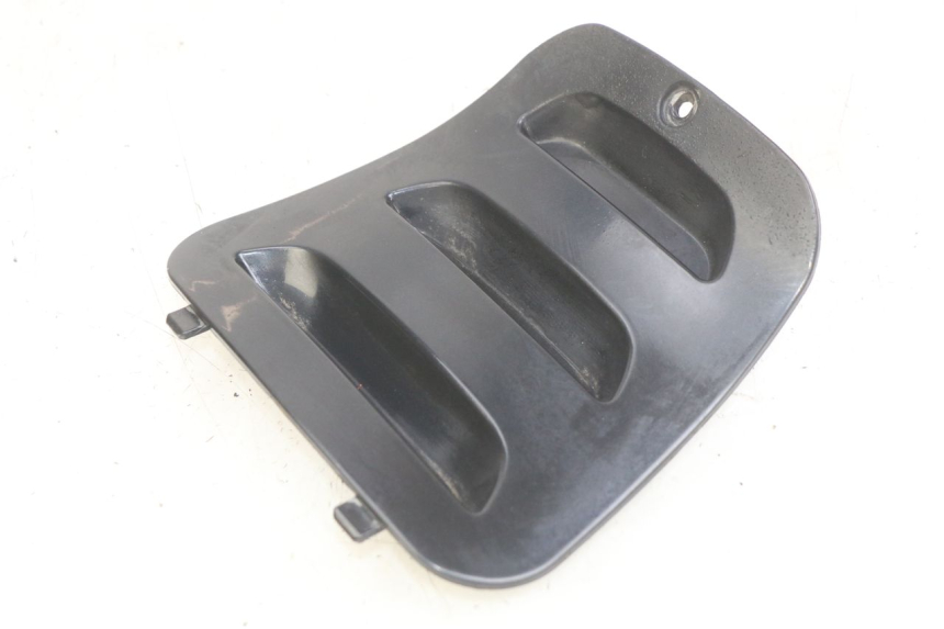 photo de TRAPPE DE VISITE YIYING YY125T 125 (2006 - 2014) - Gros plan technique