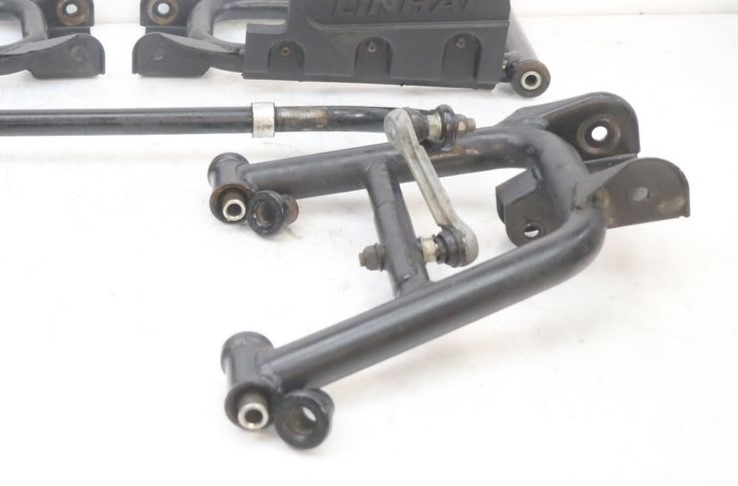 photo de TRIANGLE ARRIÈRE HYTRACK HY S 4X4 410 (2013 - 2016) - État de surface