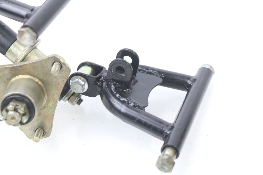 photo de TRIANGLE AVANT CHINESE QUAD ENFANT ATV PUMA 50 - Marquages et références