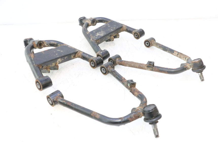 photo de TRIANGLE AVANT KYMCO MXU R 250 (2004 - 2010) - Détail de la pièce