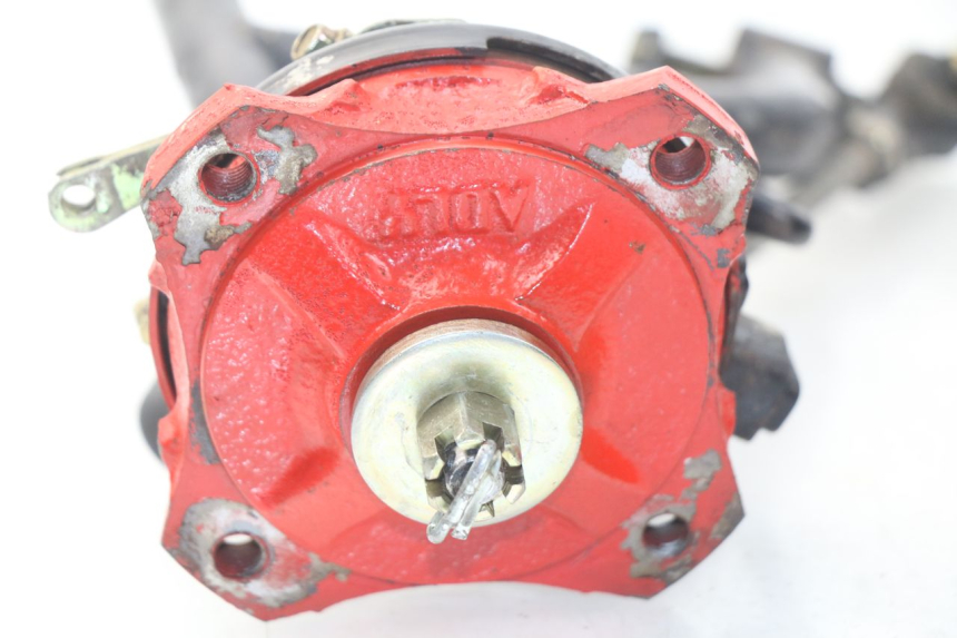 photo de TRIANGLE AVANT ADLY RS SUPERSONIC 50 (2005 - 2010) - Détails caractéristiques