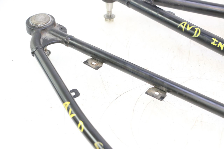 photo de TRIANGLE AVANT CAN-AM SPYDER RS 1000 (2008 - 2012) - Marquages et références