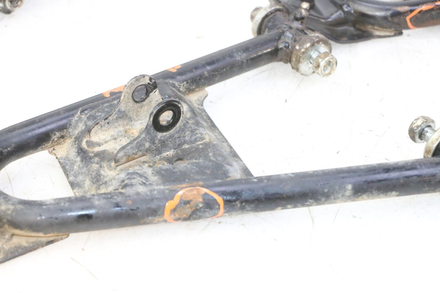 photo de TRIANGLE AVANT YAMAHA YFM R RAPTOR 250 (2008 - 2014) - Détail de la pièce