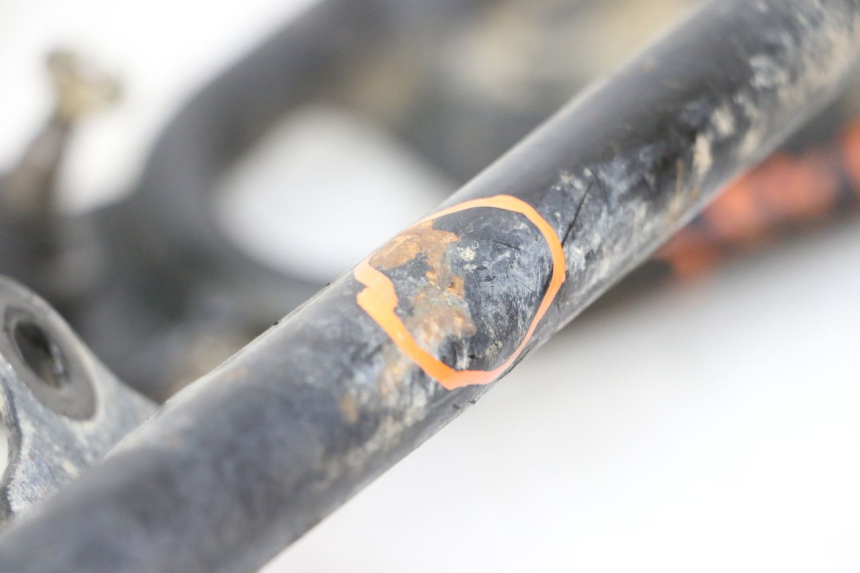 photo de TRIANGLE AVANT YAMAHA YFM R RAPTOR 250 (2008 - 2014) - Zoom état d’usage