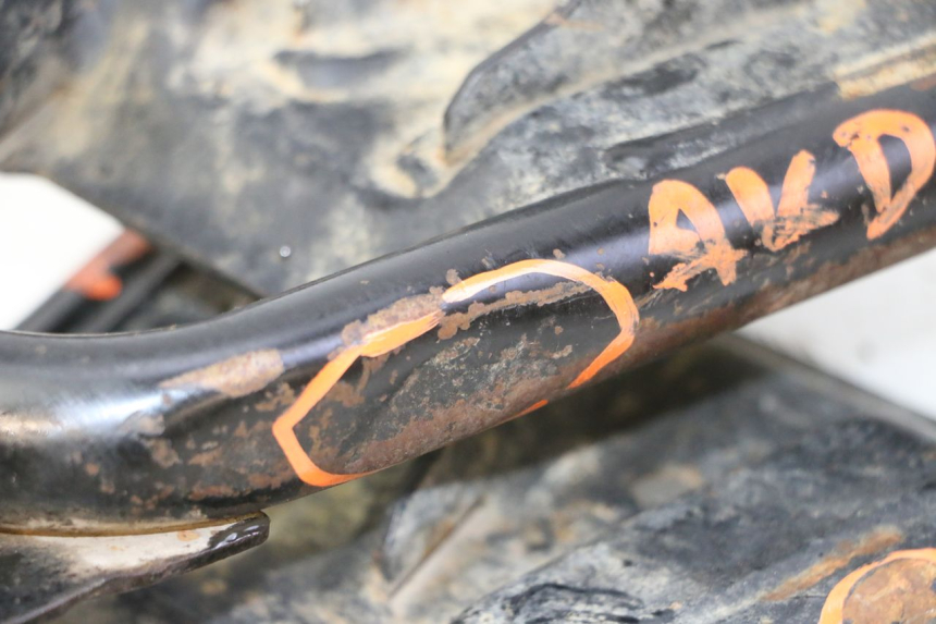 photo de TRIANGLE AVANT YAMAHA YFM R RAPTOR 250 (2008 - 2014) - Points de fixation