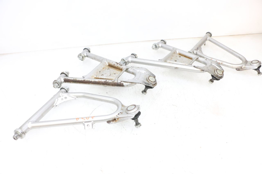 photo de TRIANGLE AVANT YAMAHA YFM R RAPTOR 250 (2008 - 2014) - Vue produit