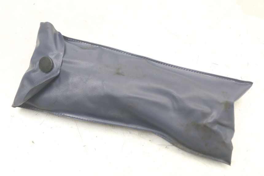 photo de TROUSSE A OUTILS KYMCO AGILITY 4T 50 (2018 - 2022) - Gros plan technique